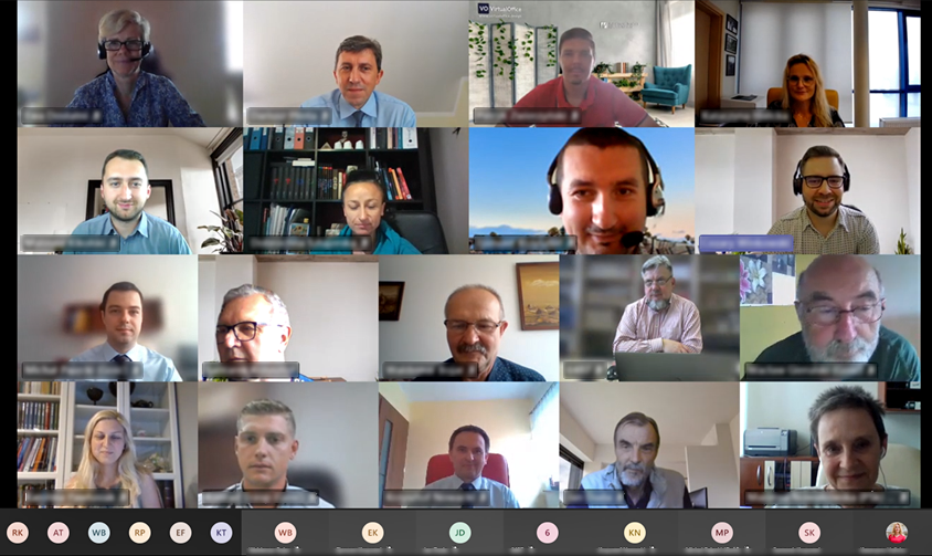 Uczestnicy. Zrzut ekranu z aplikacji MS Teams. Warsztaty naukowe dla doktorantów i habilitantów w obszarze inżynieria produkcji.