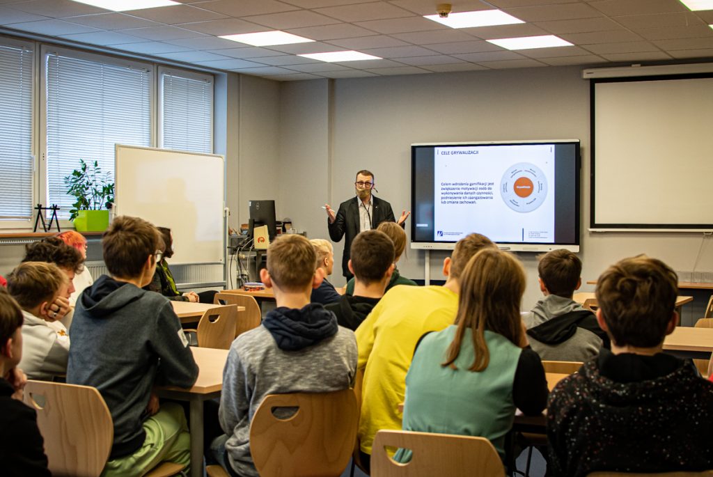 II spotkanie uczniów Akademickiego Liceum Ogólnokształcącego PB na WIZ