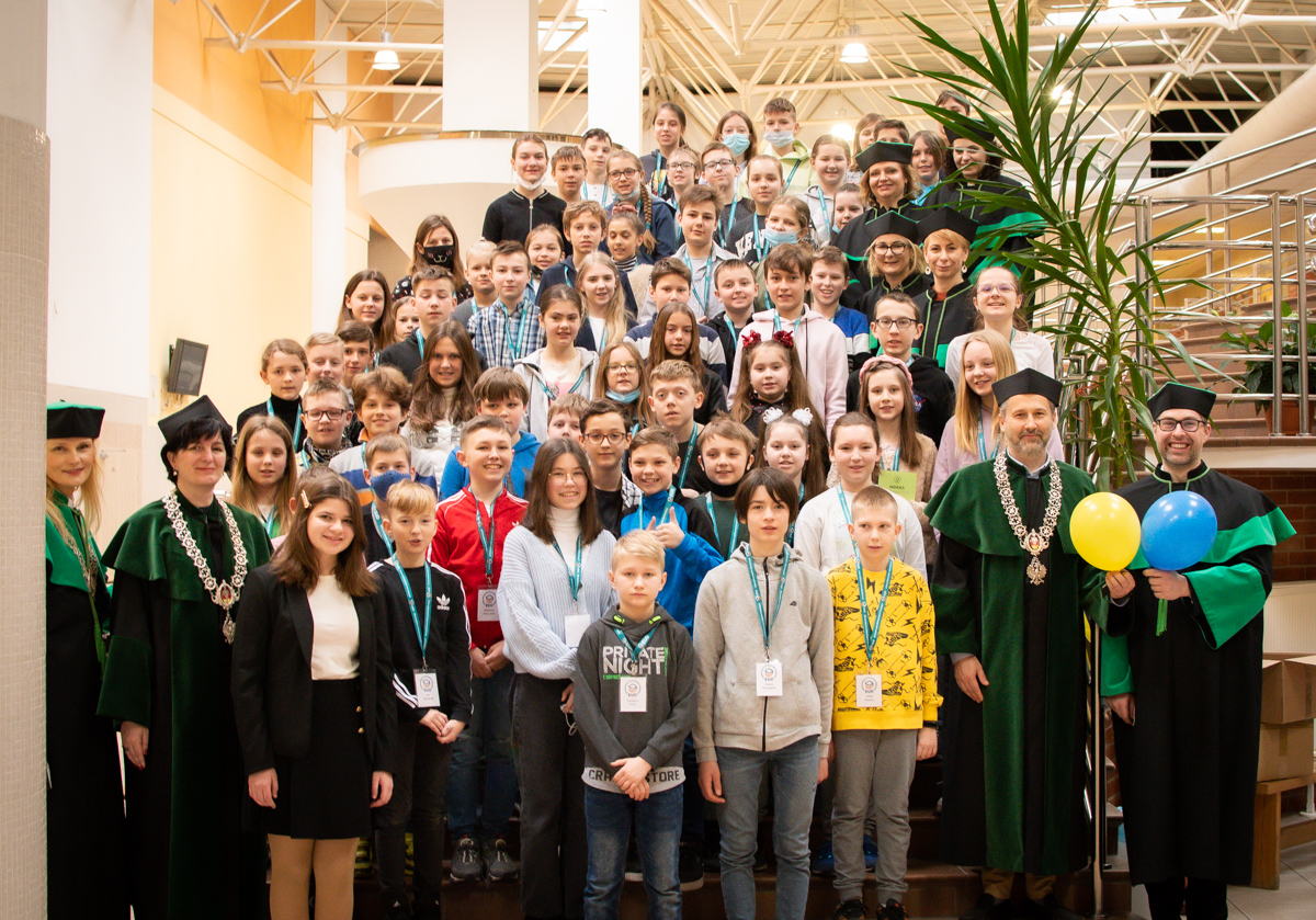 Inauguracja X edycji Ekonomicznego Uniwersytetu Dziecięcego na WIZ