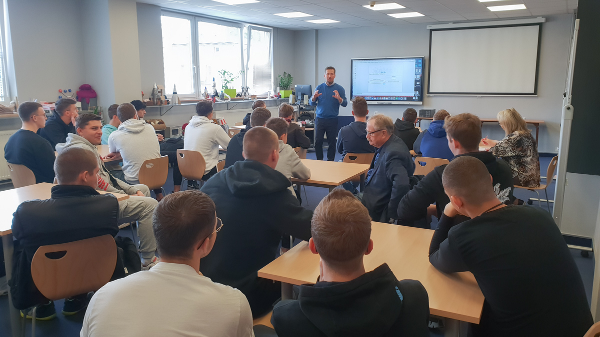 Mechaniak na WIZ. Spotkanie z uczniami