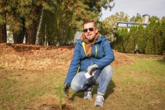 2024-10-21 Zielony Ślad WIZ - sadzenie drzew na Kampusie Wydziału Inżynierii Zarządzania - Moja Zielona Politechnika foto: Piotr Iwanicki HR Team