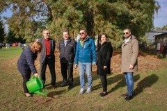 2024-10-21 Zielony Ślad WIZ - sadzenie drzew na Kampusie Wydziału Inżynierii Zarządzania - Moja Zielona Politechnika foto: Piotr Iwanicki HR Team