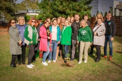 2024-10-21 Zielony Ślad WIZ - sadzenie drzew na Kampusie Wydziału Inżynierii Zarządzania - Moja Zielona Politechnika foto: Piotr Iwanicki HR Team