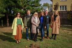 2024-10-21 Zielony Ślad WIZ - sadzenie drzew na Kampusie Wydziału Inżynierii Zarządzania - Moja Zielona Politechnika foto: Piotr Iwanicki HR Team