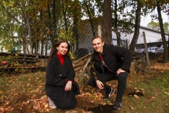 2024-10-21 Zielony Ślad WIZ - sadzenie drzew na Kampusie Wydziału Inżynierii Zarządzania - Moja Zielona Politechnika foto: Piotr Iwanicki HR Team