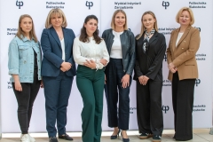 Spotkanie z absolwentkami kierunku zarządzanie II stopnia, specjalność: zarządzanie produktem i sprzedażą fot. T. Trochimczuk