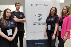 Studenci z Koła Naukowego Marketing 5.0 reprezentowali WIZ na IV Konferencji Kół Naukowych w ramach Politechnicznej Sieci Via Carpatia im. Prezydenta RP Lecha Kaczyńskiego