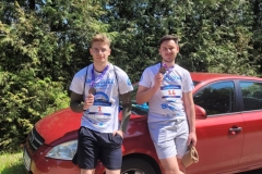 Mistrzostwa Europy Nordic Walking 2025. Wiktor Aneszko 1 miejsce M 18 -29 na 21 km. Szymon Charkiewicz 2 miejsce -M 18-29 lat na 21 km  Studenci Logistyki, reprezentujący Międzynarodową Katedrę Logistyki i Inżynierii Usług.  Fot. z archiwum W. Aneszko i S. Charkiewicza