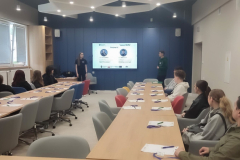 Uczniowie-Zespolu-Szkol-Technicznych-i-Ogolnoksztalcacych-na-WIZ-PB-3